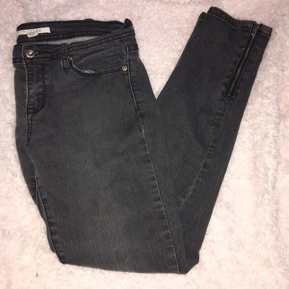 Black denim skinny jeans